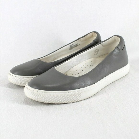 Kenneth Cole Kassie Slip On Comfort Shoes Womens Sz 6 Gray Leather Ballet Flats - Picture 1 of 10